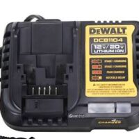Cargador de Baterías DeWalt 4 A 12V/20V MAX DCB1104
